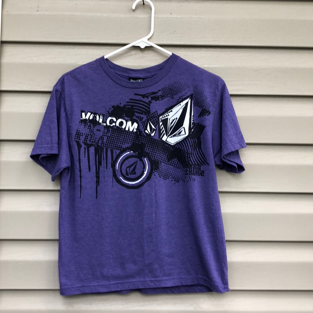 Volcom boys purple, black&white short sleeve tee